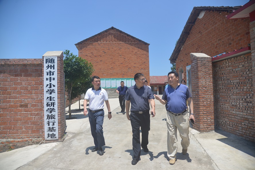 DSC_5613.JPG DSC_5613.JPG